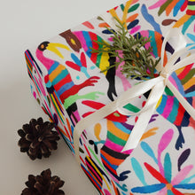 Load image into Gallery viewer, Tenango Wrapping paper sheets - SOLOLI