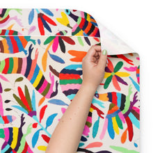 Load image into Gallery viewer, Tenango Wrapping paper sheets - SOLOLI