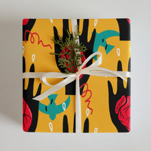Load image into Gallery viewer, Frida Love Wrapping paper sheets - SOLOLI