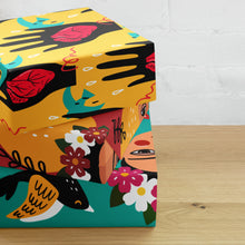 Load image into Gallery viewer, Frida Love Wrapping paper sheets - SOLOLI