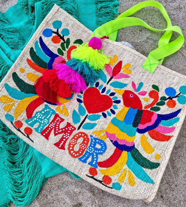 Sustainability and Tradition: The Timeless Appeal of SOLOLI’s Handmade Palm Tree Tote Bags